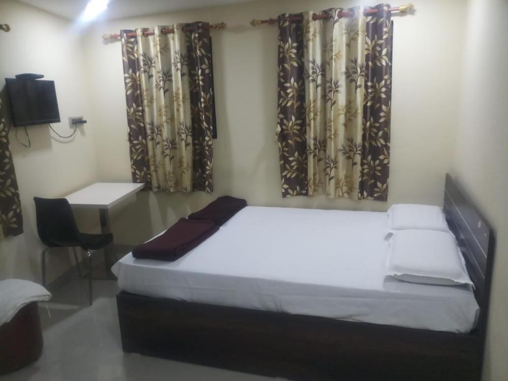 Shri Vasant Lodge Hubli Luaran gambar